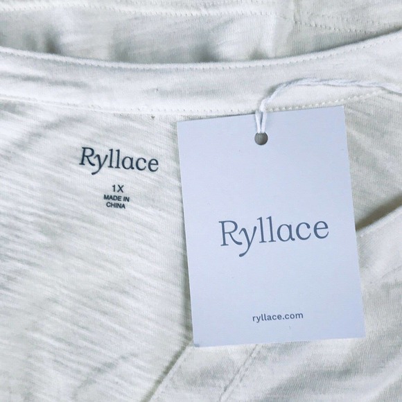 Ryllace 1X Blouse Embroidered Floral - Picture 3 of 6